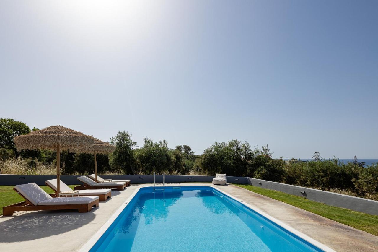 Gramvella Resort 아델리아노스 캄포스 외부 사진