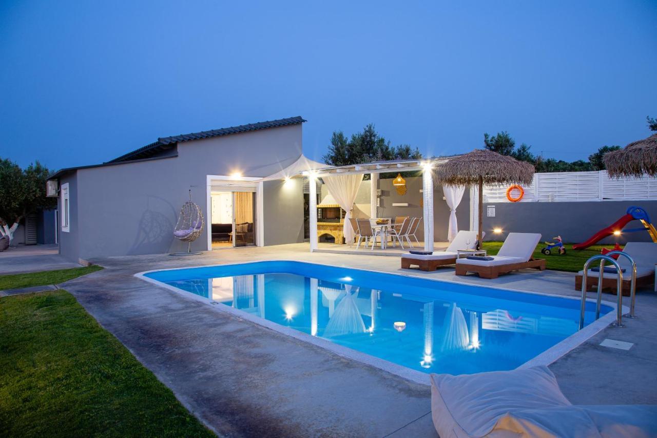Gramvella Resort 아델리아노스 캄포스 외부 사진